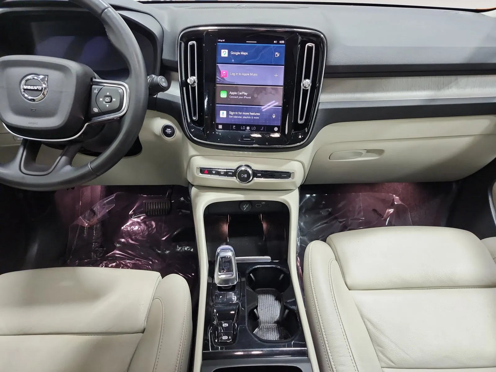 Volvo XC40 photo 11