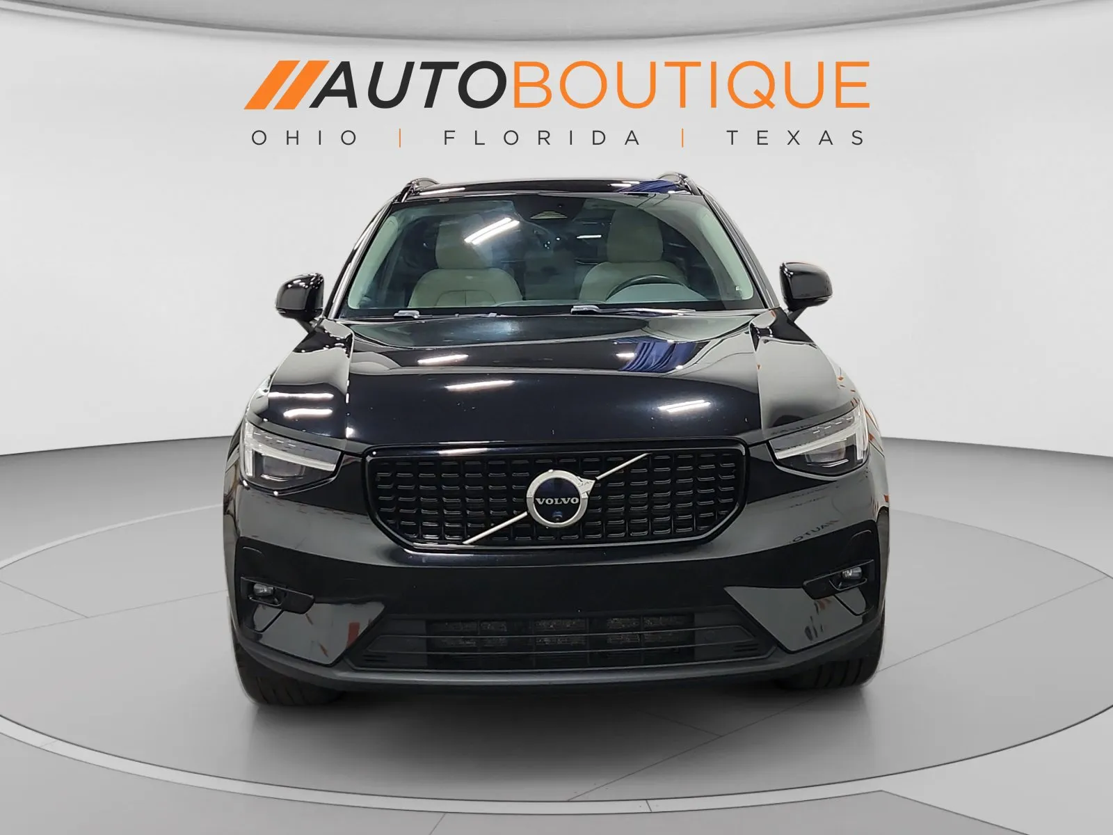 Volvo XC40 photo 8