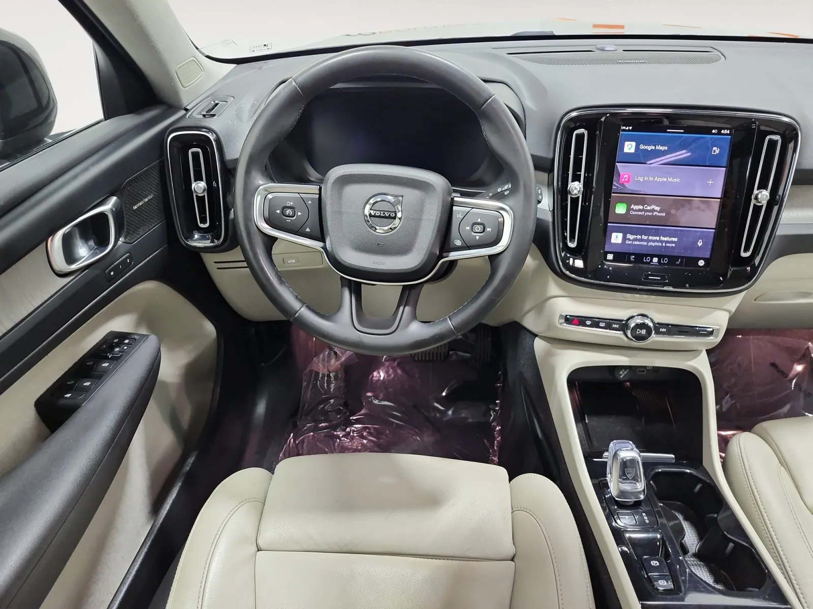 Volvo XC40 photo 10