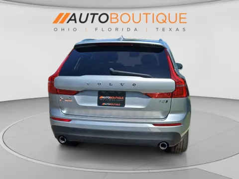 More photos of 2018 Volvo XC60 Momentum at Auto Boutique Ohio, OH