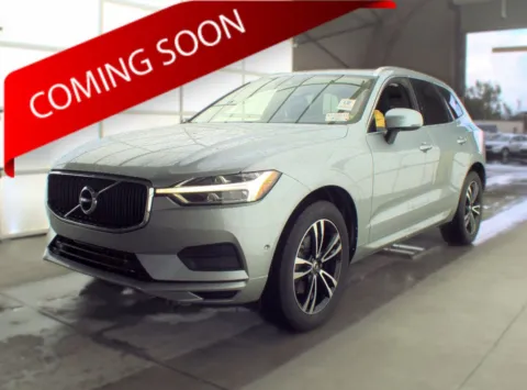 Silver 2018 Volvo XC60 Momentum for sale in Columbus, OH