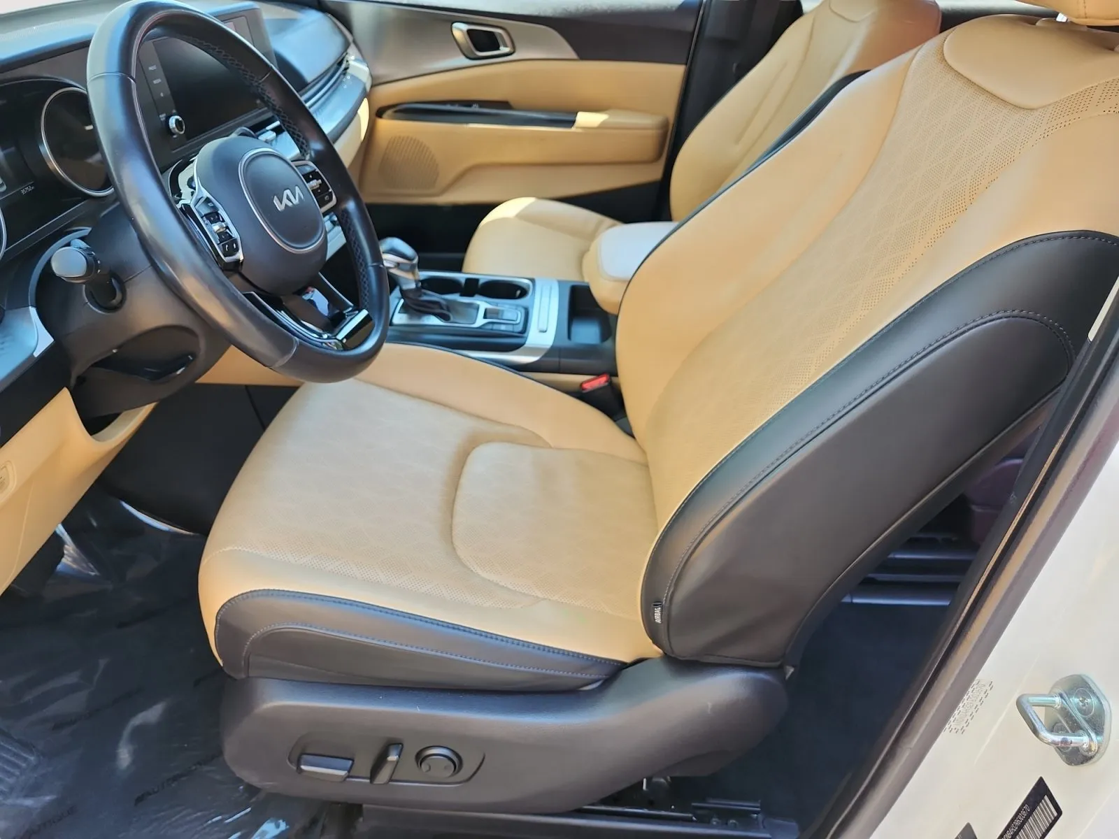 Kia Carnival photo 7