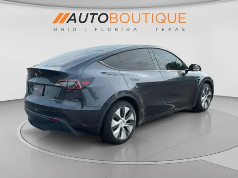 More photos of 2024 Tesla Model Y Long Range at Auto Boutique Ohio, OH