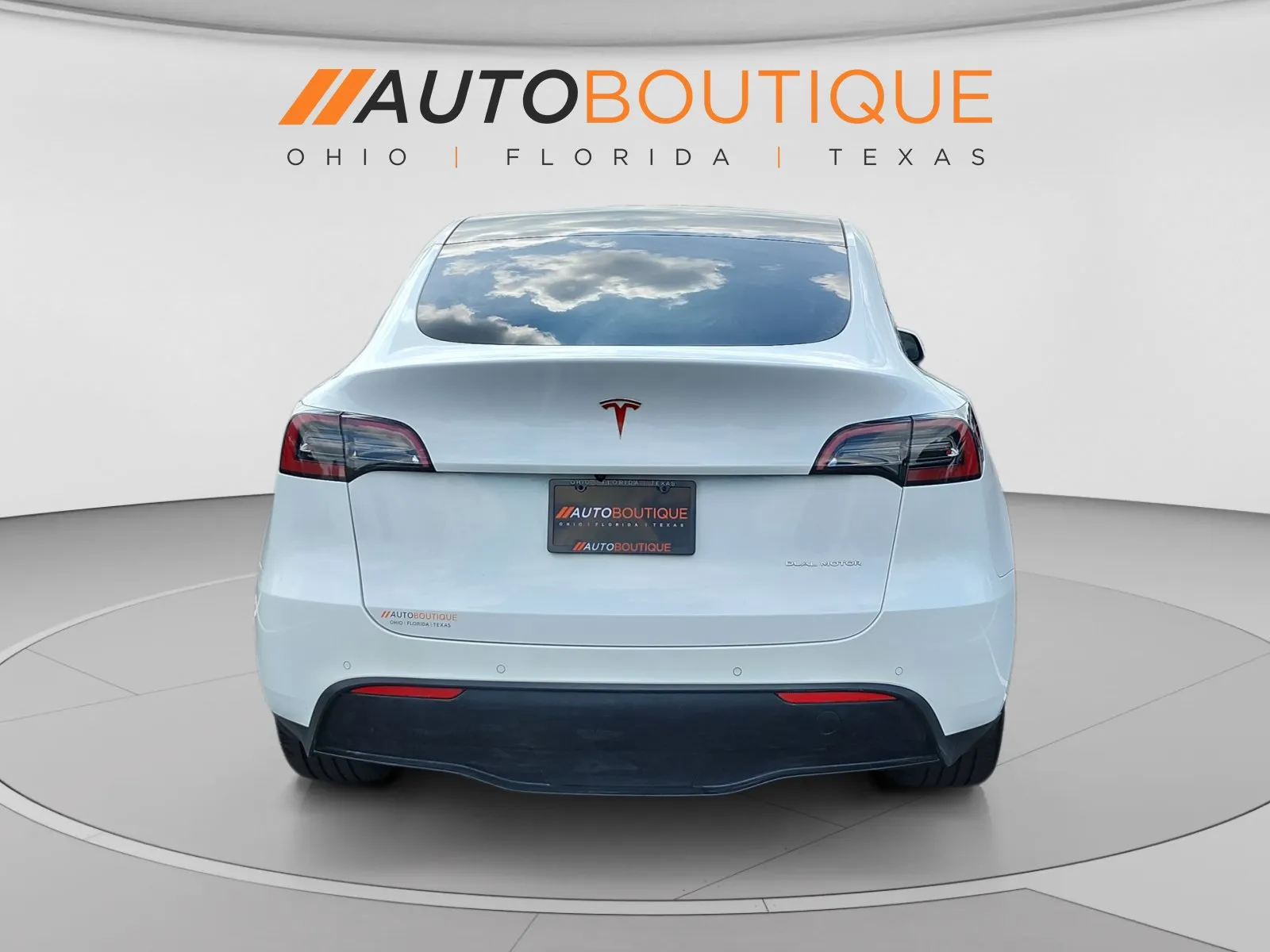2022 Tesla Model Y Long Range photo 4