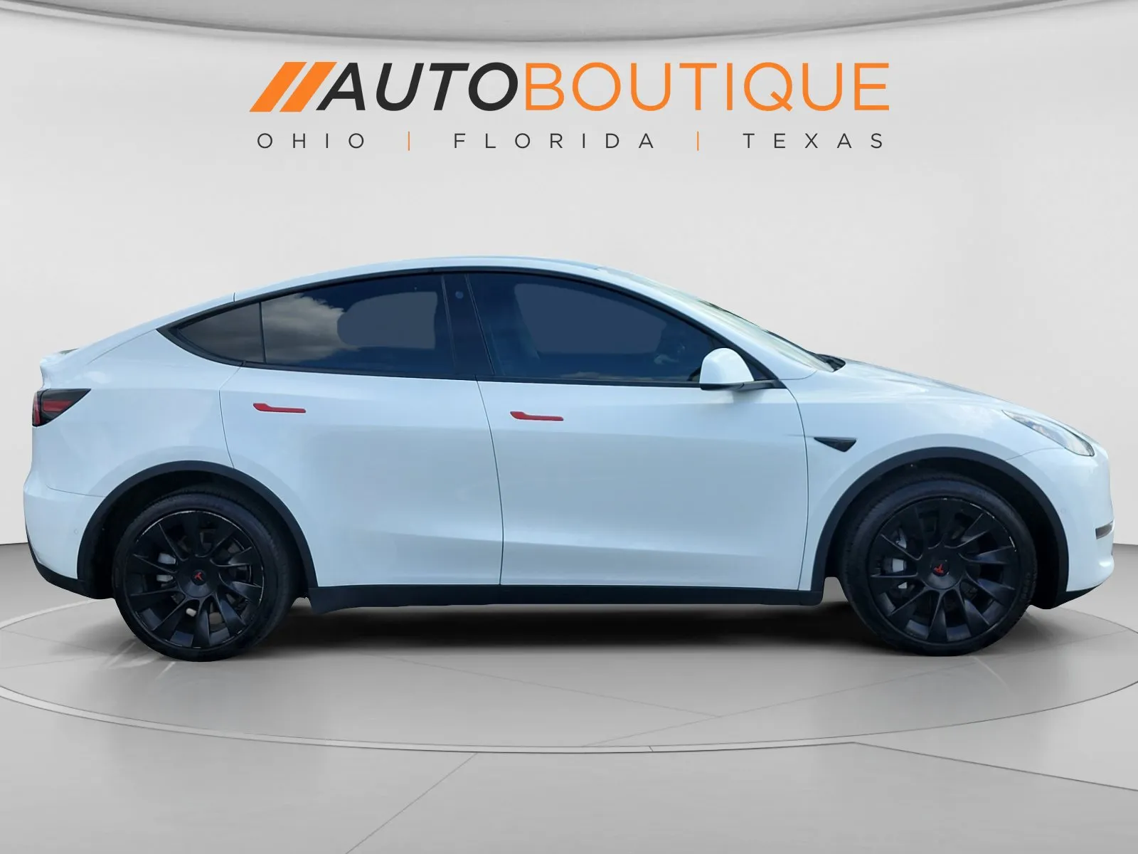 2022 Tesla Model Y Long Range photo 6