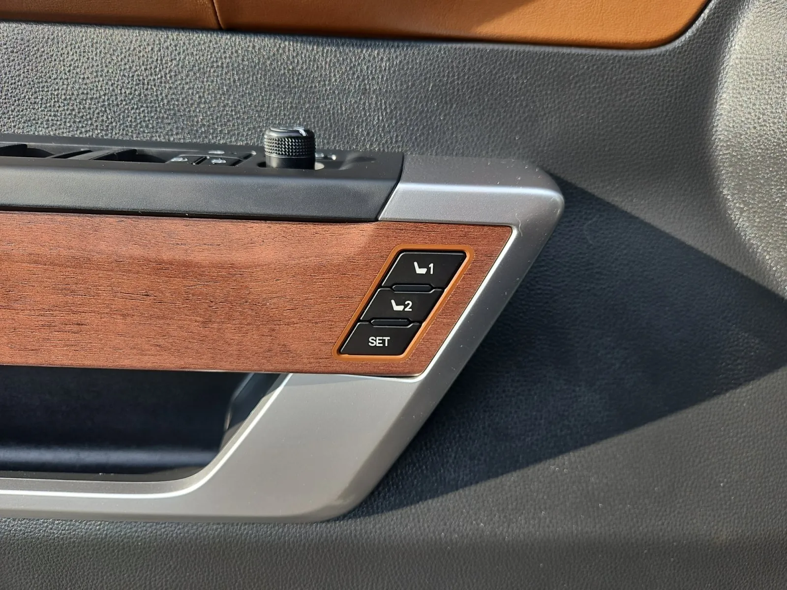 Toyota Tundra photo 19