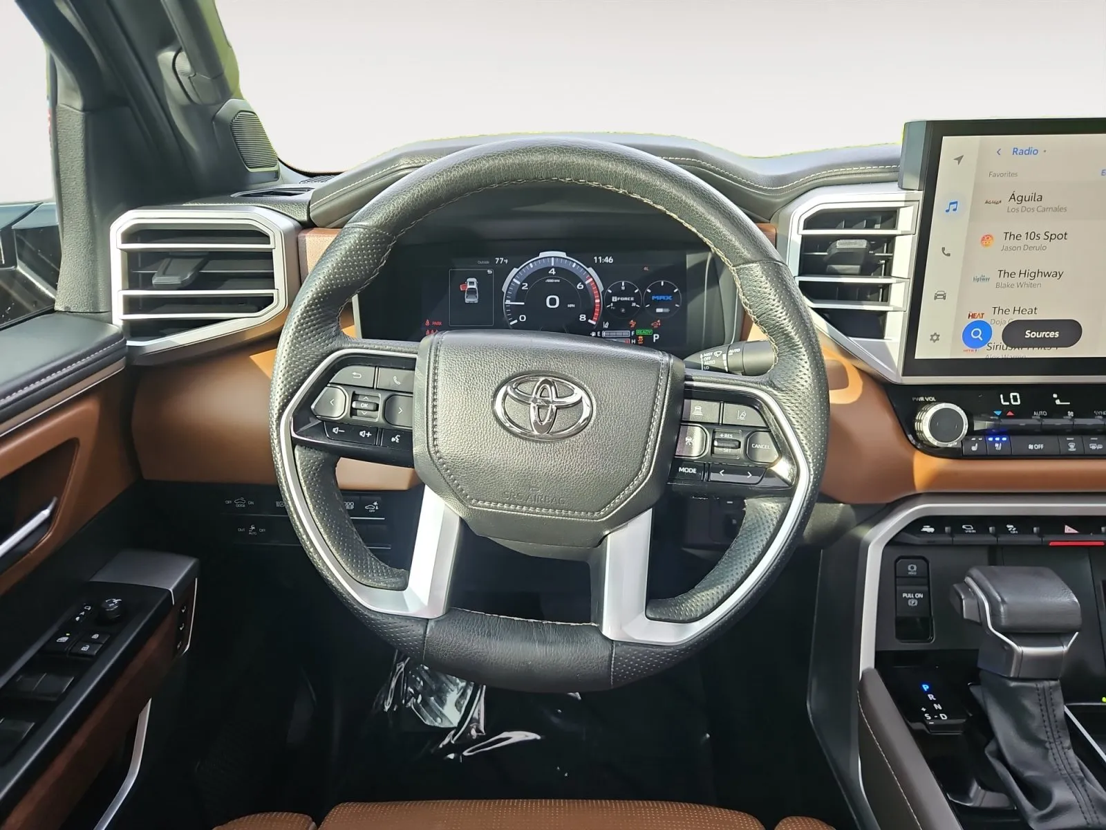 Toyota Tundra photo 12
