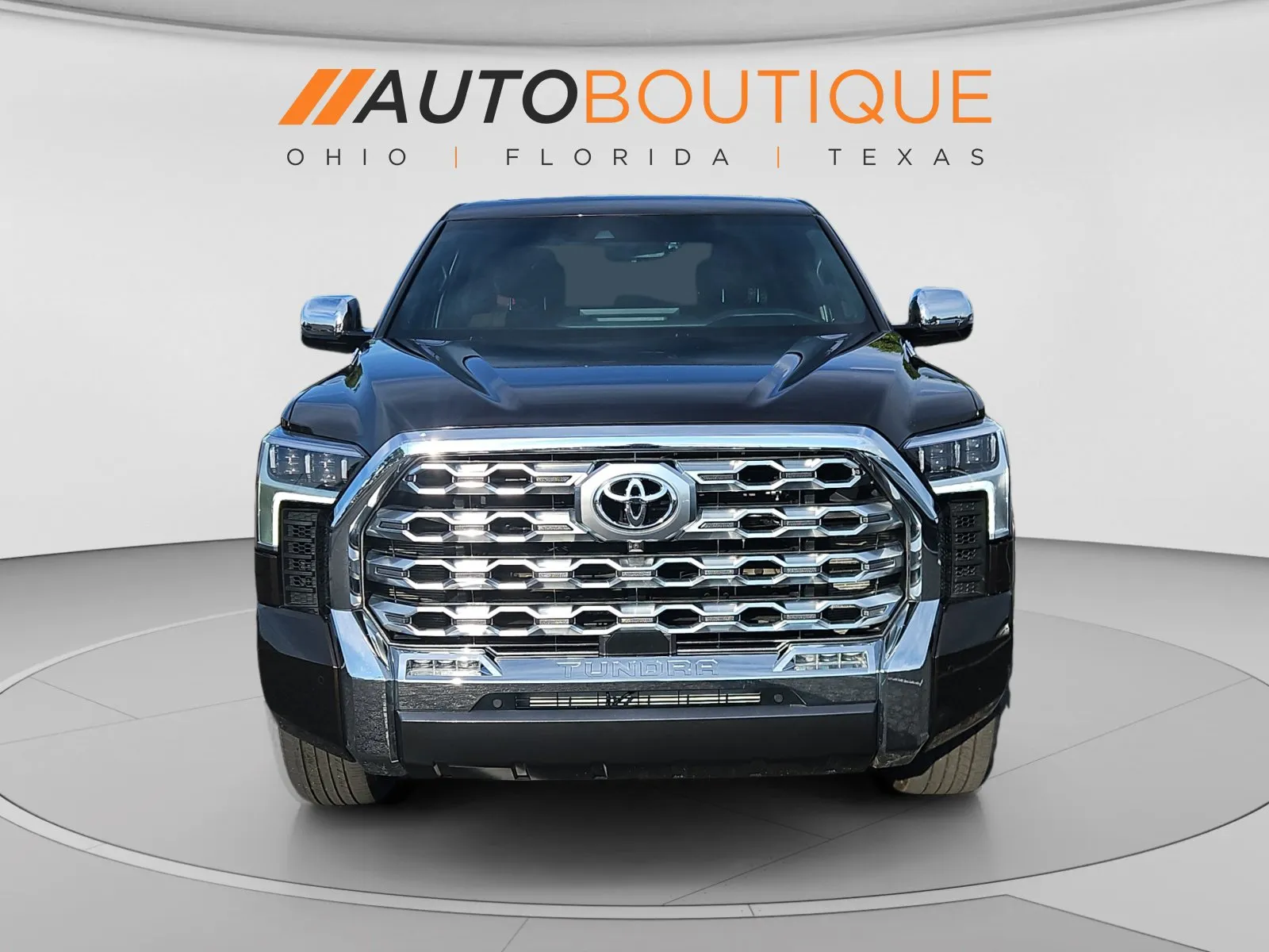 Toyota Tundra photo 8