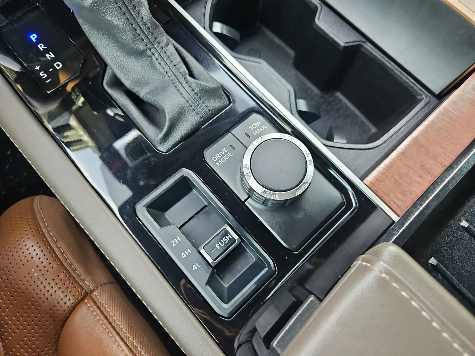 Toyota Tundra photo 28
