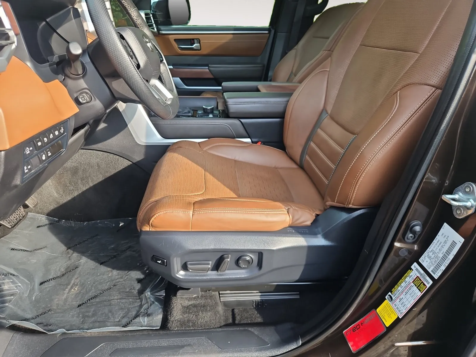 Toyota Tundra photo 9