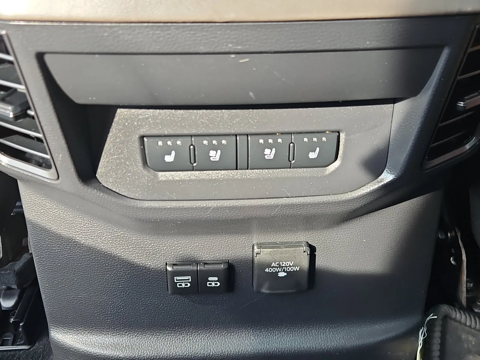 Toyota Tundra photo 13
