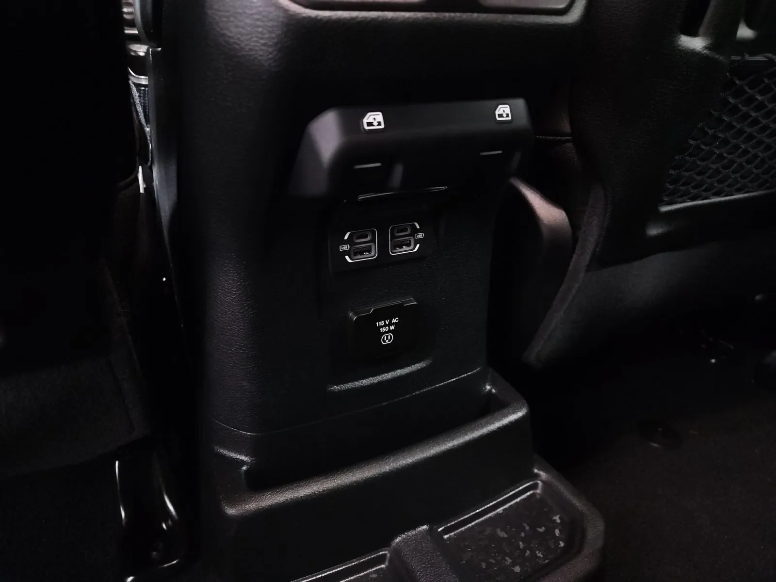 Jeep Wrangler photo 13