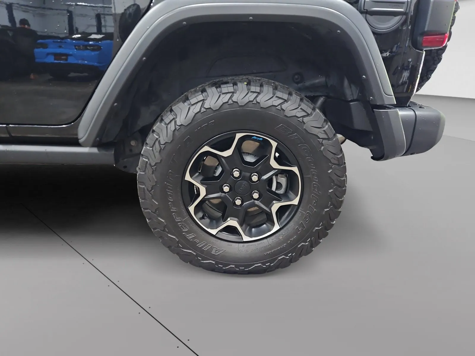 Jeep Wrangler photo 14