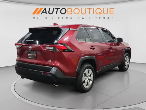 More photos of 2022 Toyota RAV4 LE at Auto Boutique Ohio, OH