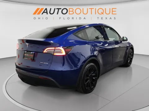 More photos of 2023 Tesla Model Y Long Range at Auto Boutique Ohio, OH
