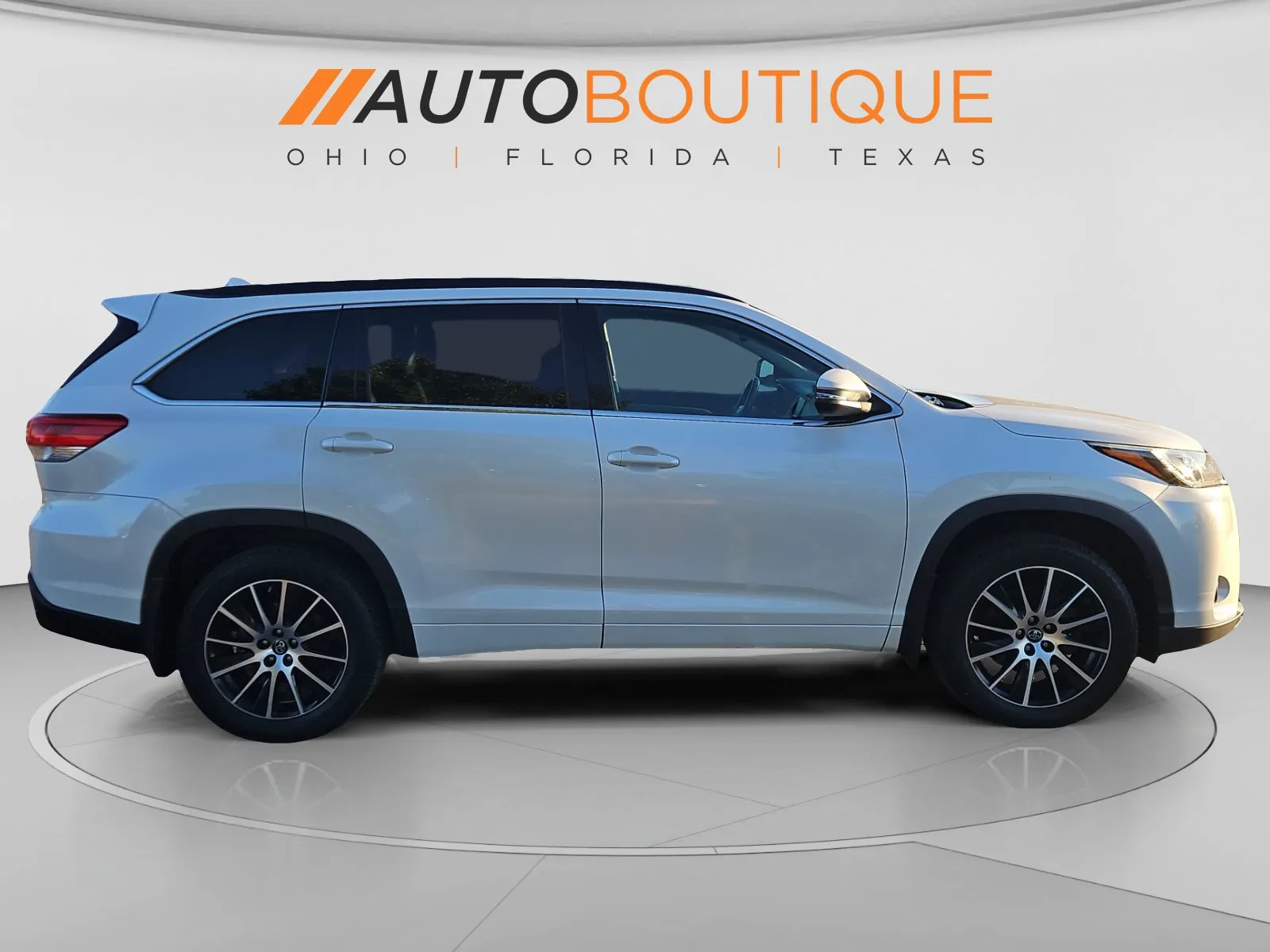 Toyota Highlander photo 6