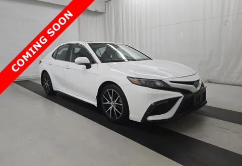 More photos of 2023 Toyota Camry SE at Auto Boutique Ohio, OH