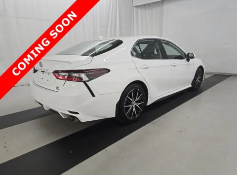 More photos of 2023 Toyota Camry SE at Auto Boutique Ohio, OH