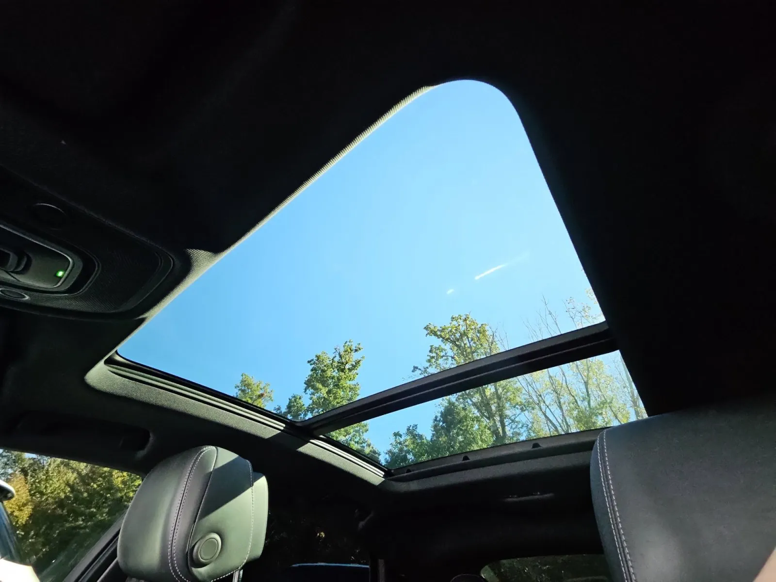 Audi e-tron photo 16