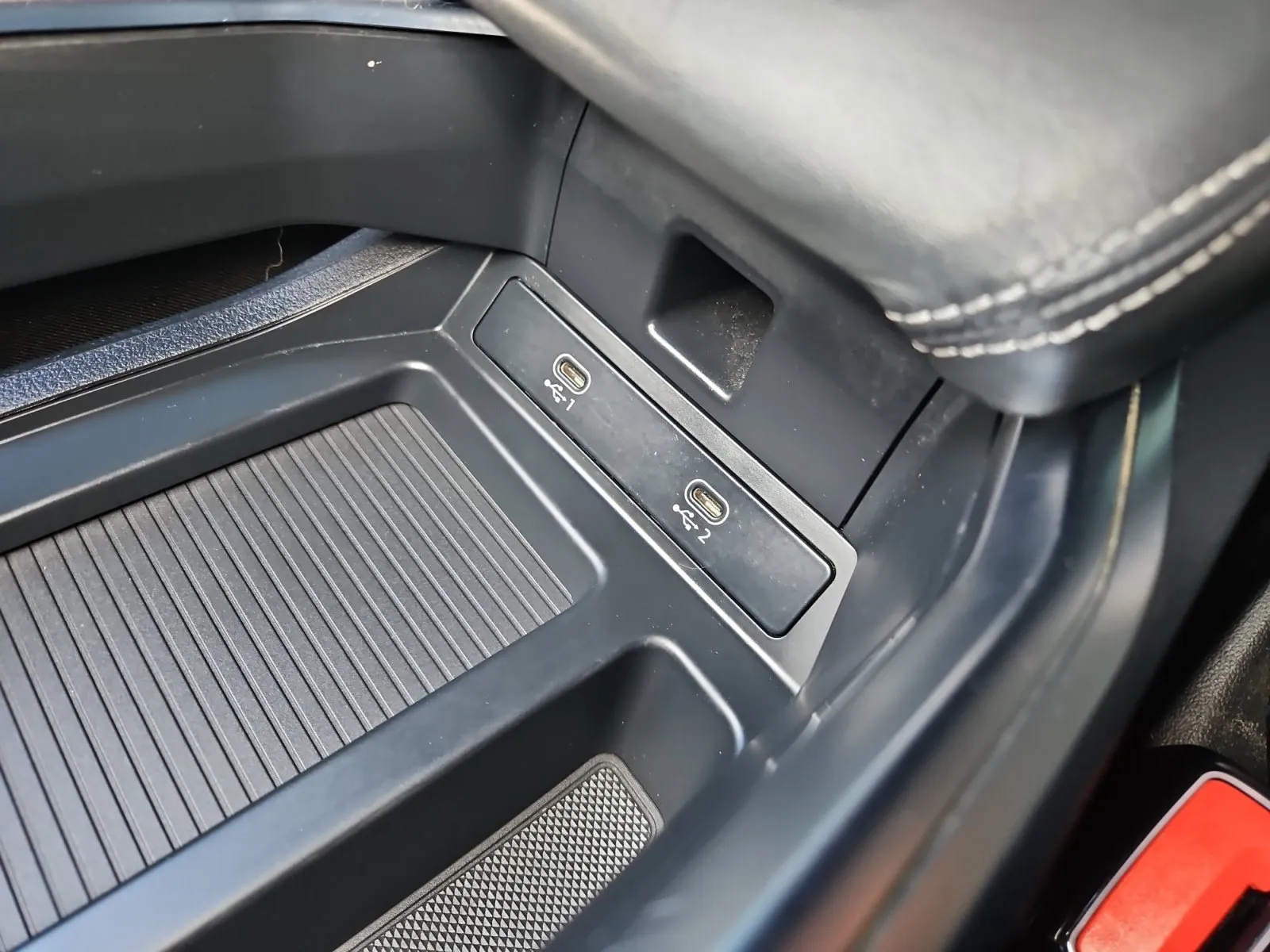 Audi e-tron photo 24