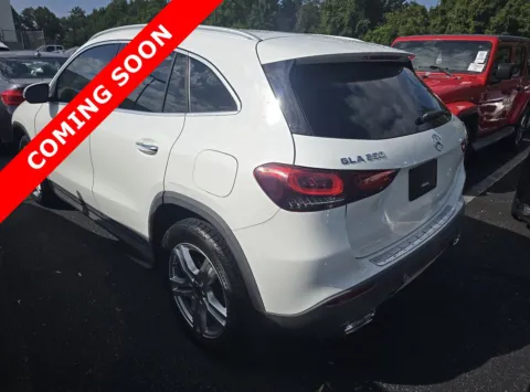 More photos of 2022 Mercedes-Benz GLA 250 at Auto Boutique Ohio, OH