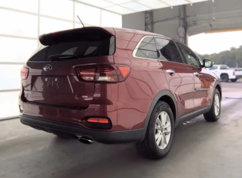 More photos of 2019 Kia Sorento LX at Auto Boutique Ohio, OH