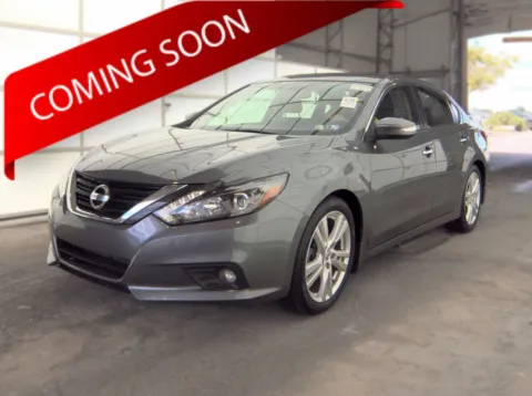 Gray 2017 Nissan Altima 3.5 SL for sale in Columbus, OH