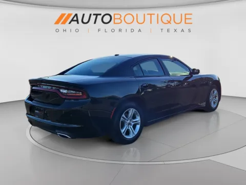 More photos of 2020 Dodge Charger SXT at Auto Boutique Ohio, OH