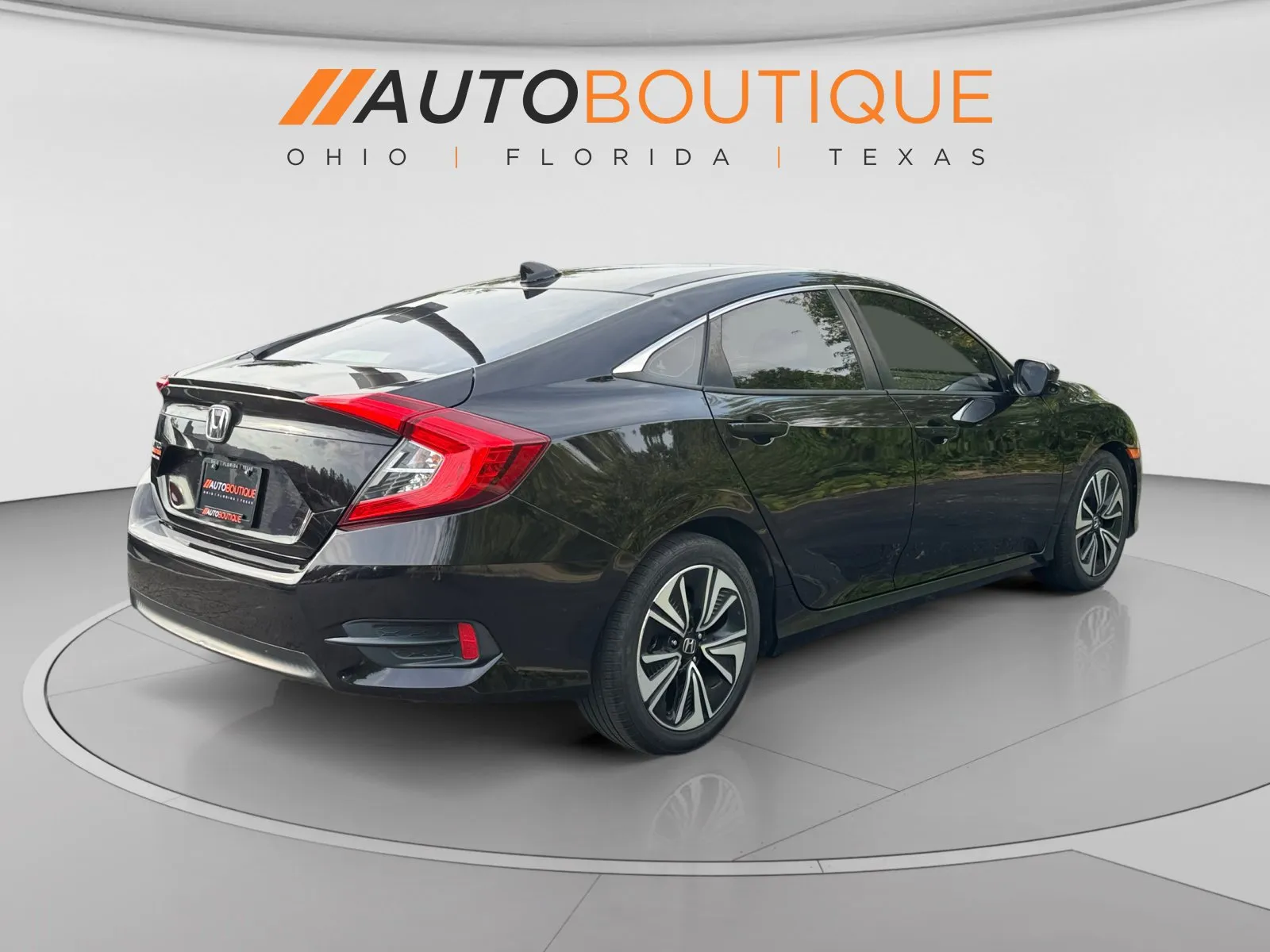 Honda Civic photo 5