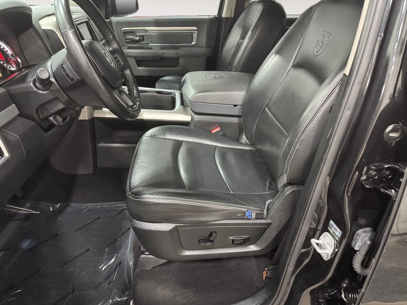 Ram 1500 photo 9
