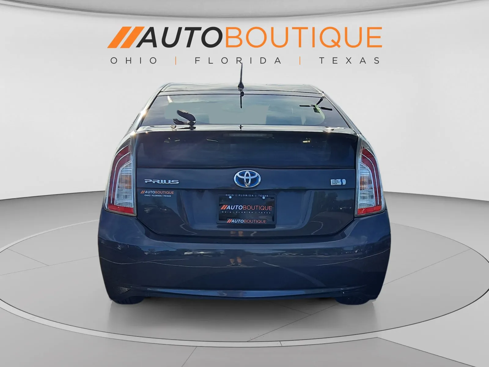 Toyota Prius photo 4