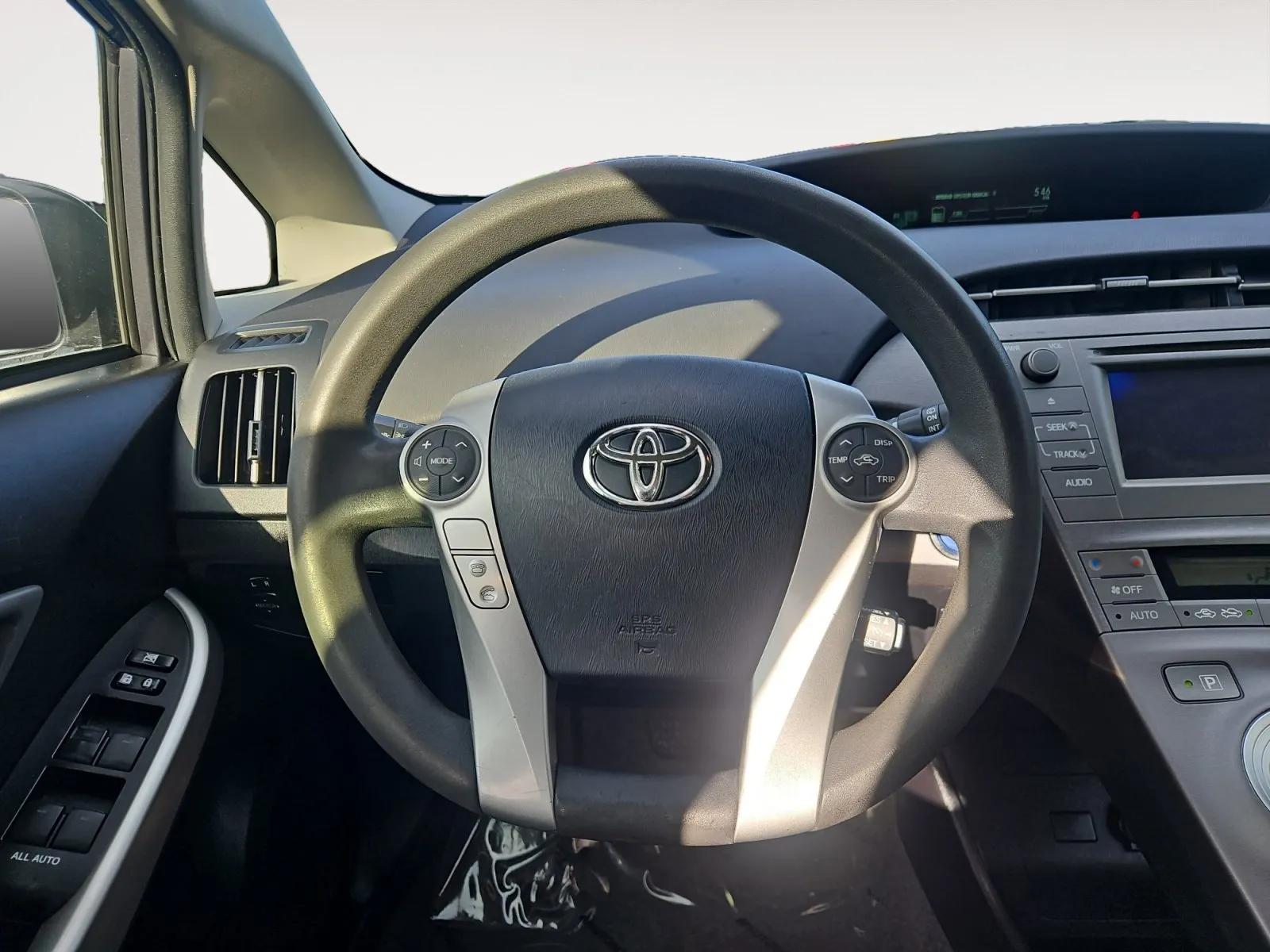 Toyota Prius photo 12