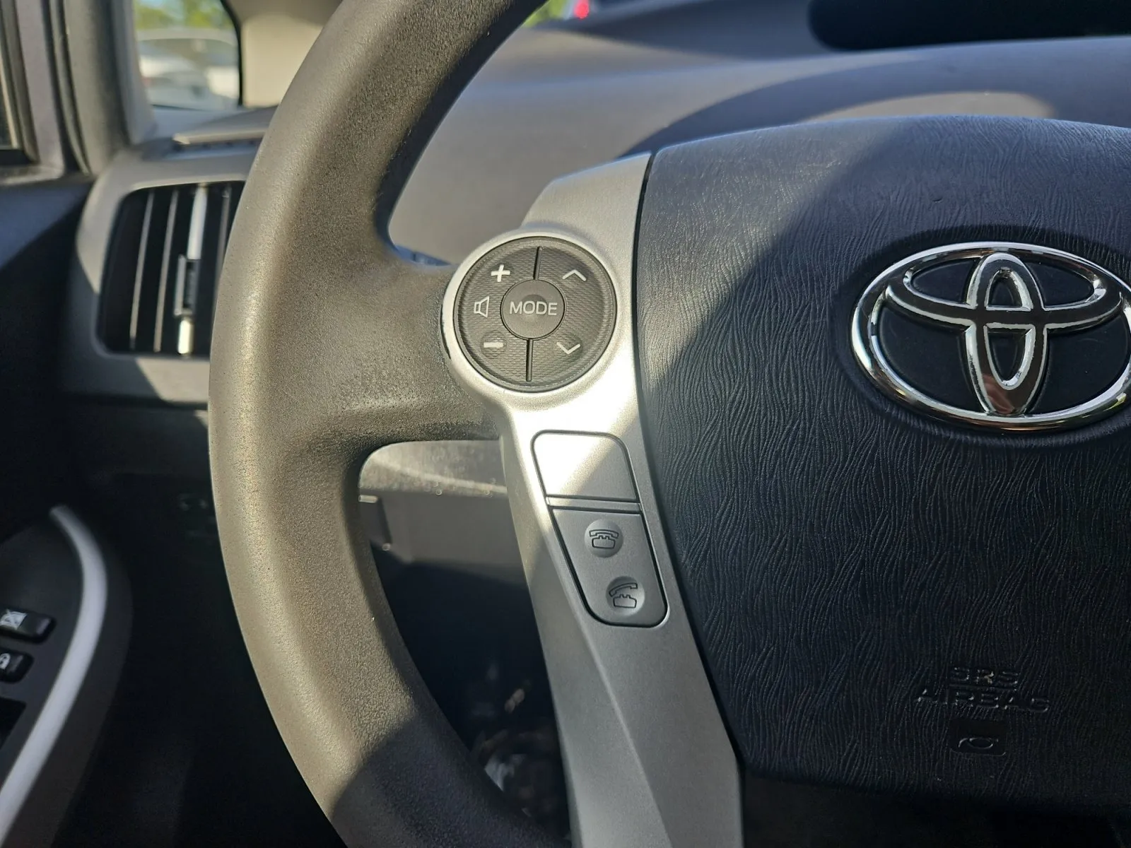Toyota Prius photo 23