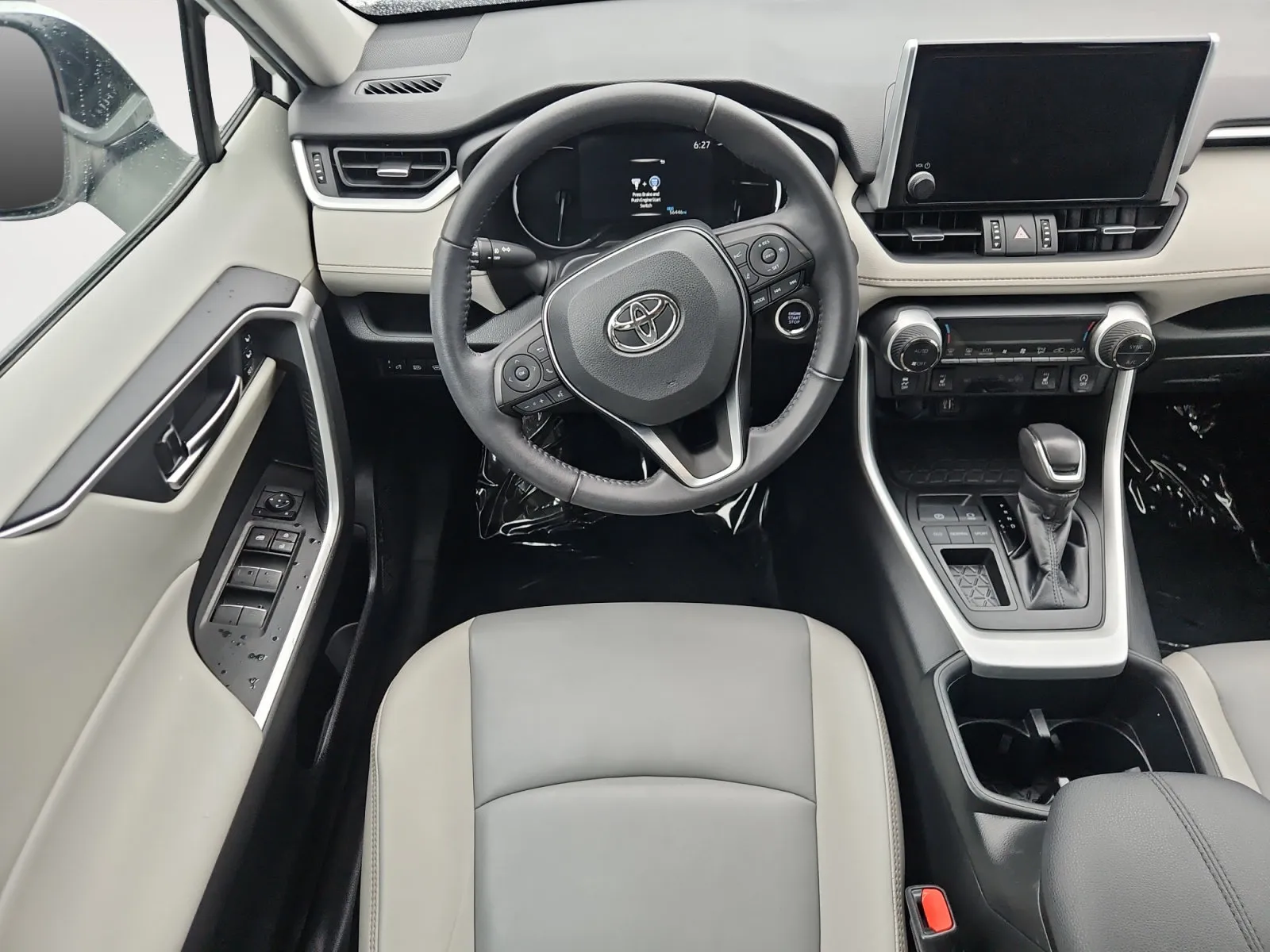 Toyota RAV4 photo 10