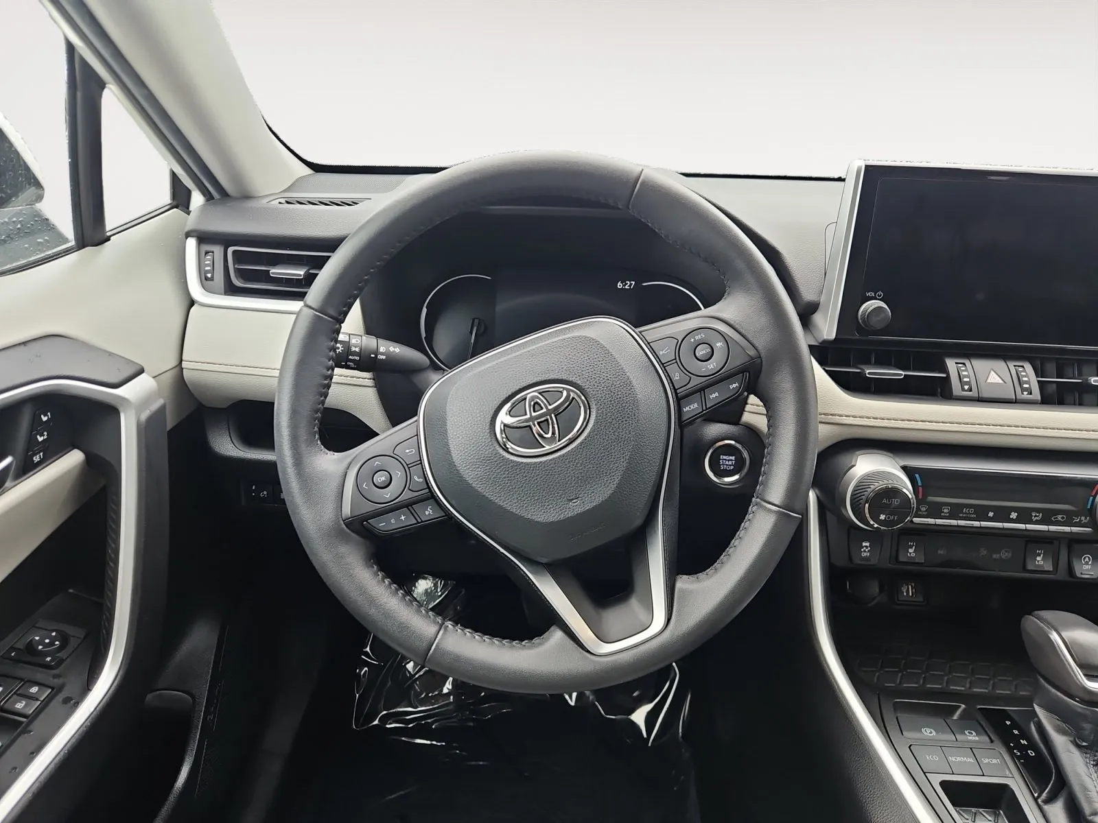 Toyota RAV4 photo 13