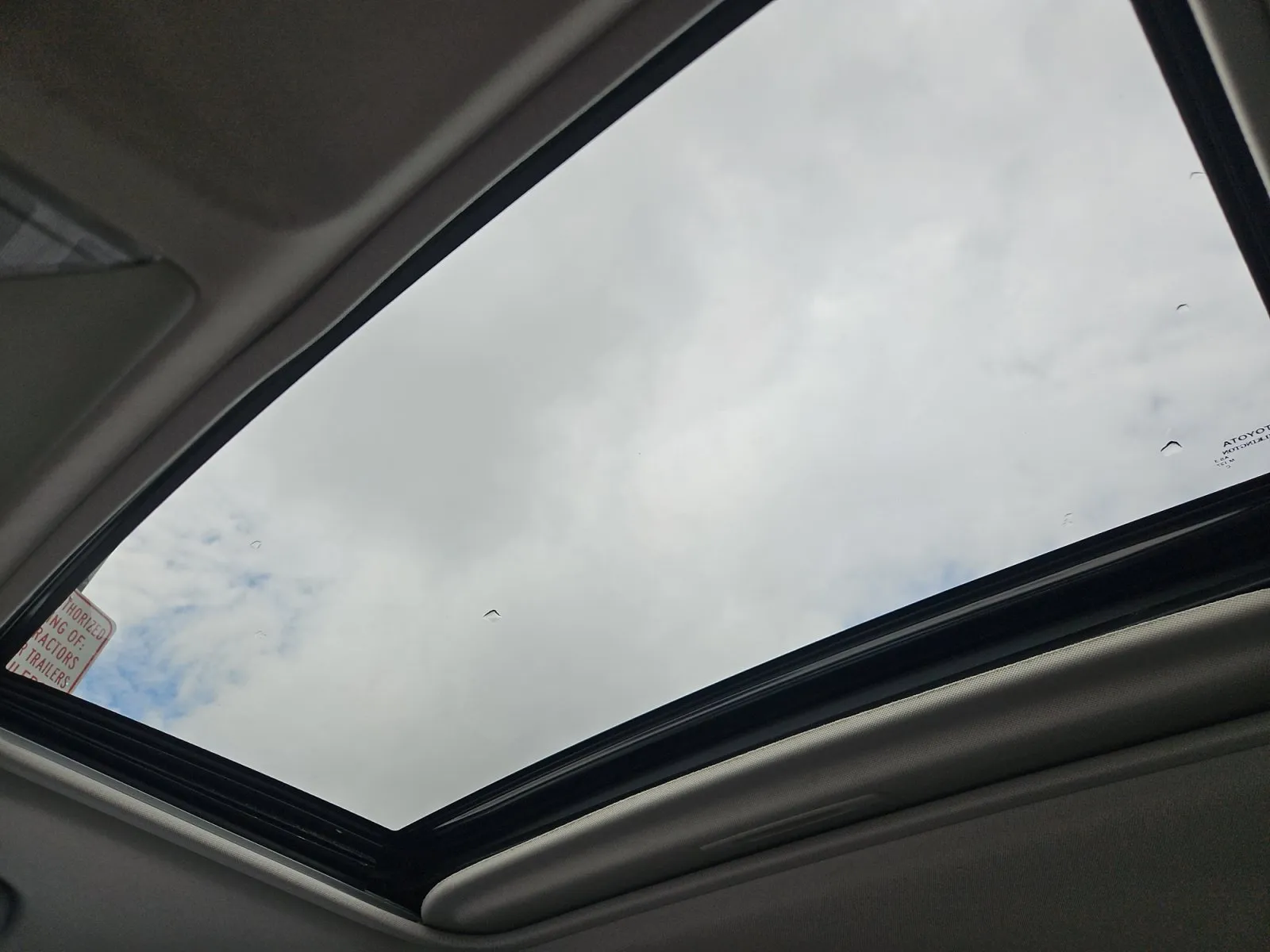 Toyota RAV4 photo 17
