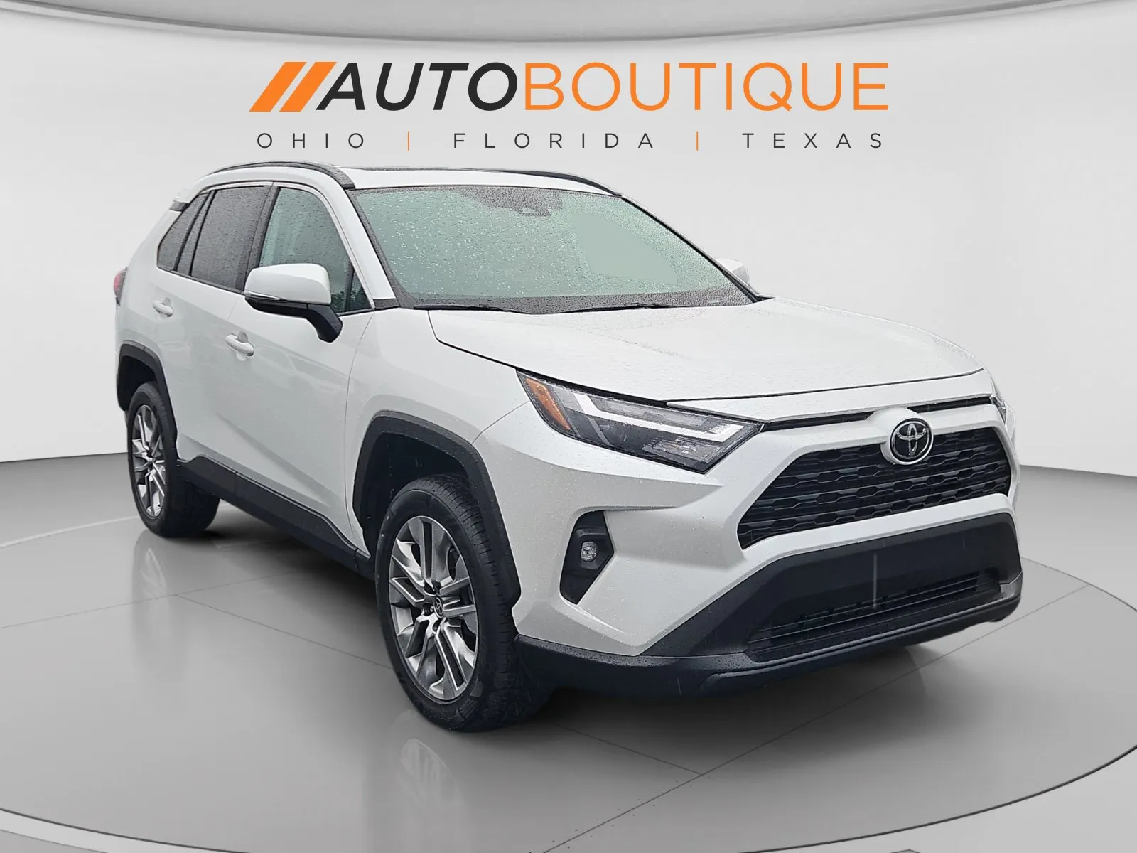 Toyota RAV4 photo 8