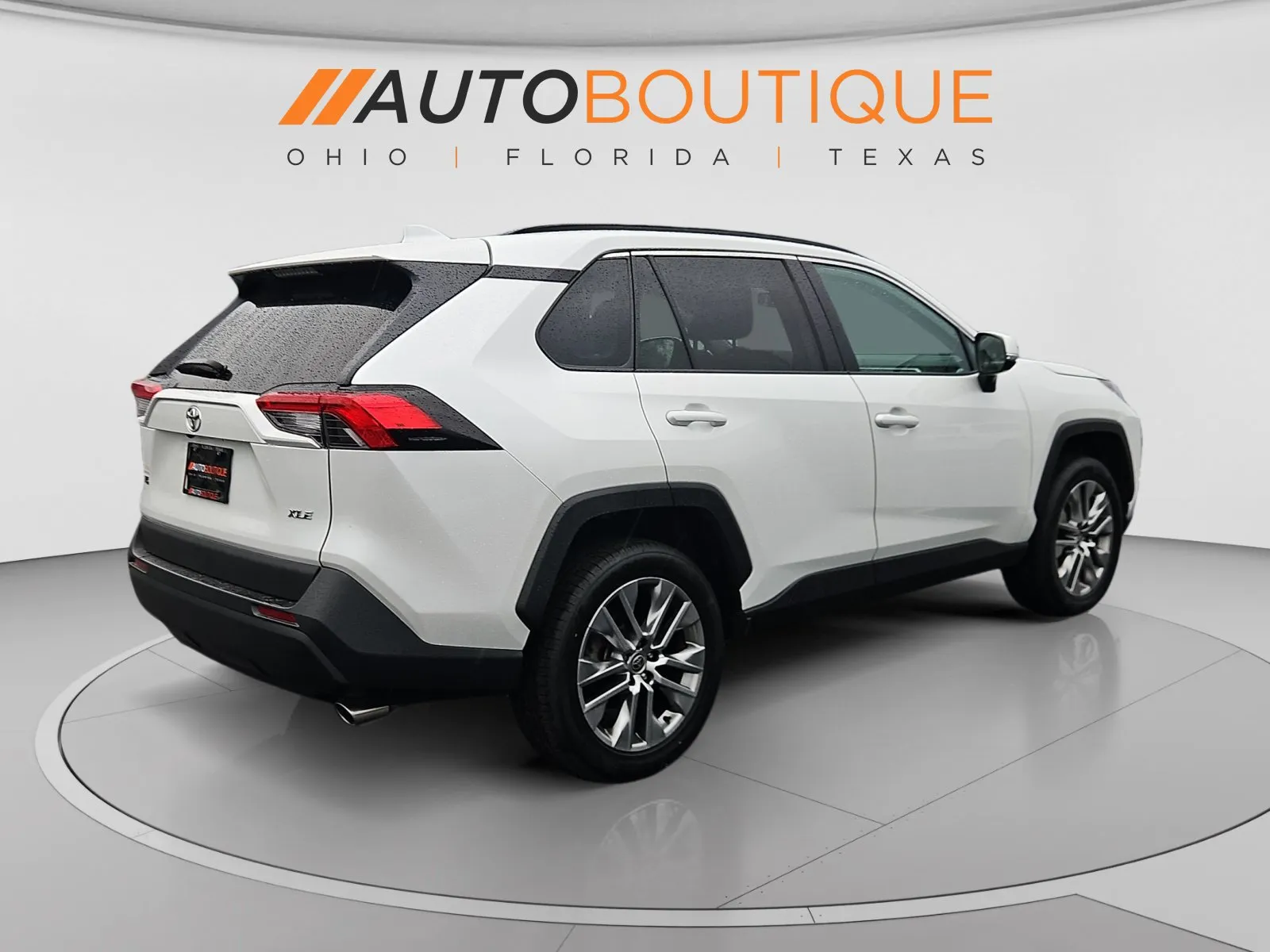 Toyota RAV4 photo 6