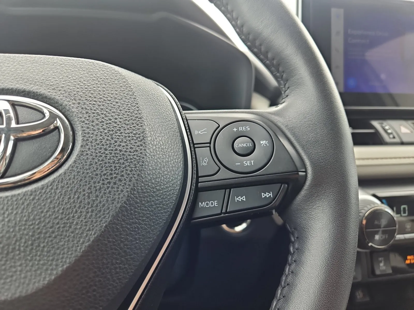 Toyota RAV4 photo 25