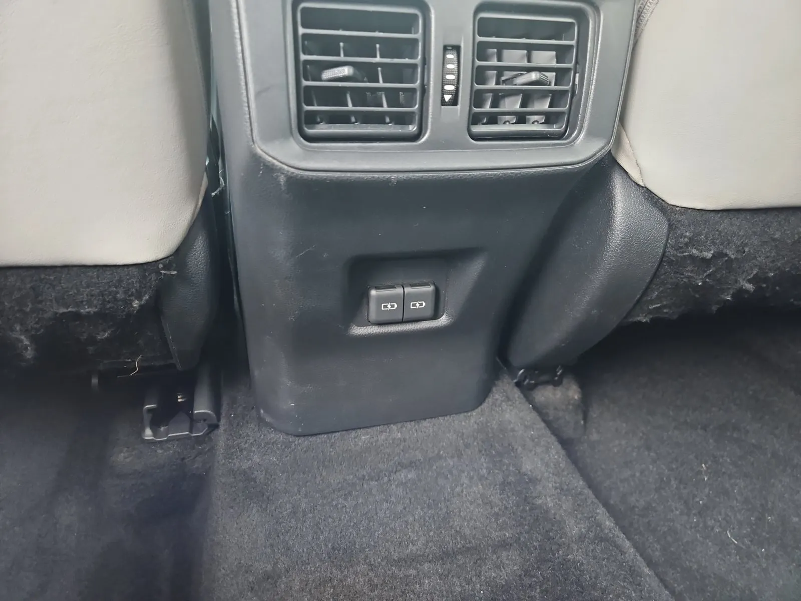 Toyota RAV4 photo 14