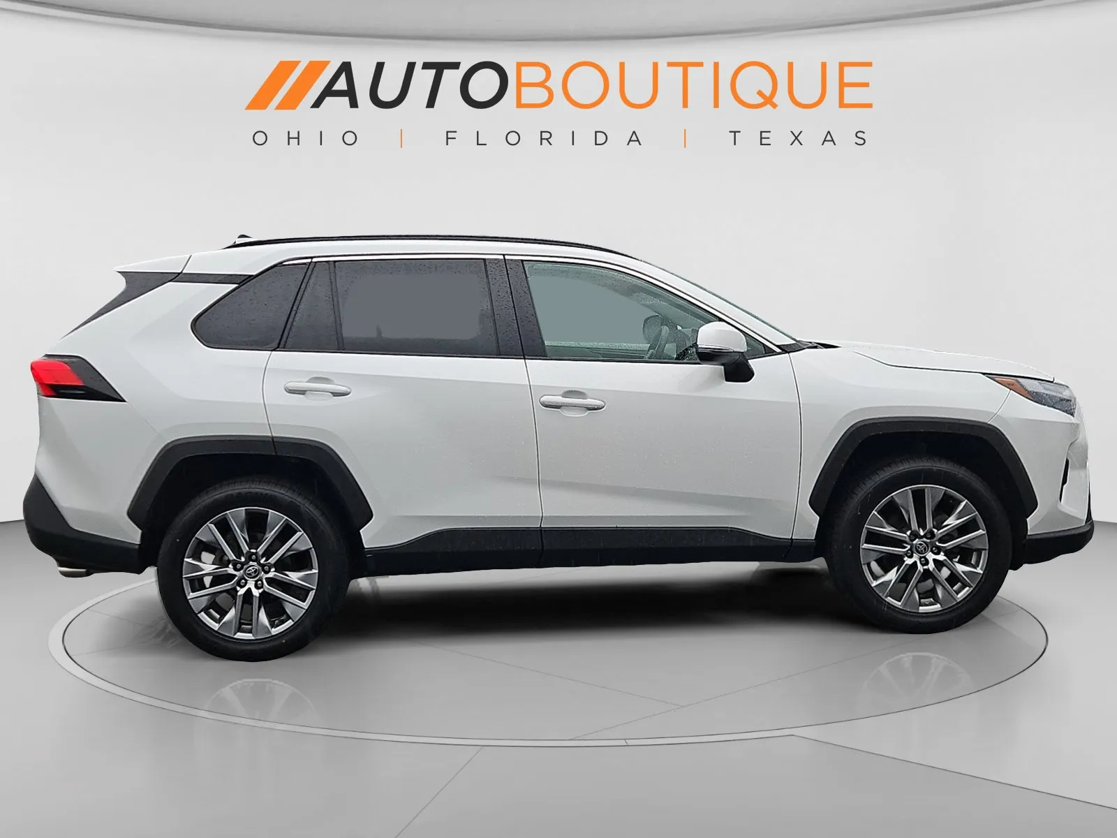 Toyota RAV4 photo 7