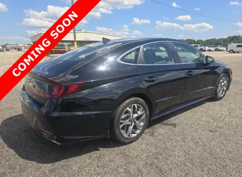 More photos of 2023 Hyundai Sonata SEL at Auto Boutique Ohio, OH