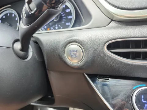 More photos of 2023 Hyundai Sonata SEL at Auto Boutique Ohio, OH