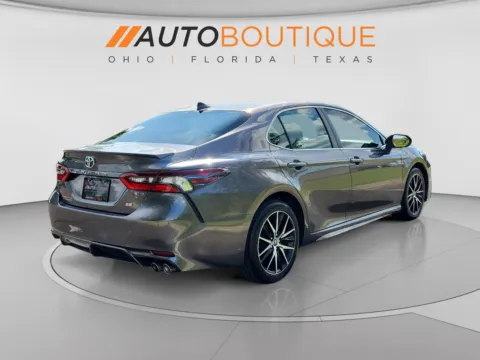 More photos of 2023 Toyota Camry SE at Auto Boutique Ohio, OH