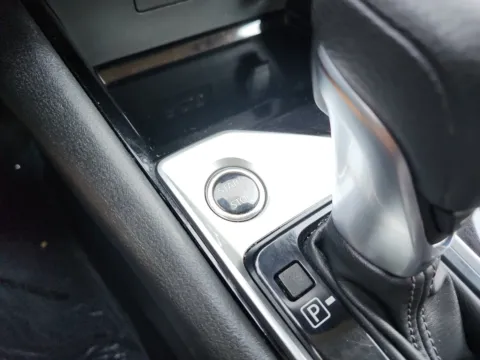More photos of 2021 Nissan Altima 2.5 SV at Auto Boutique Ohio, OH