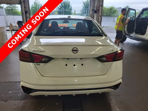 More photos of 2021 Nissan Altima 2.5 SV at Auto Boutique Ohio, OH