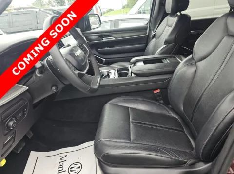 More photos of 2024 Jeep Wagoneer Series II at Auto Boutique Ohio, OH