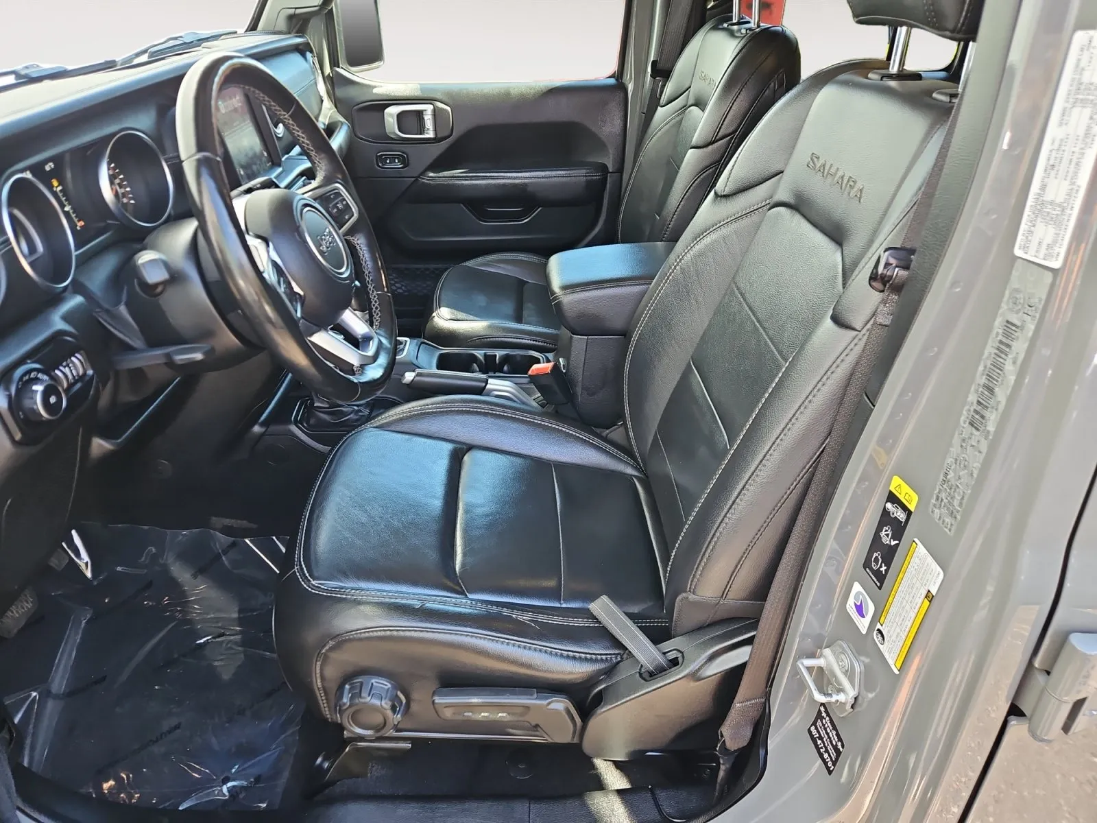 Jeep Wrangler photo 9