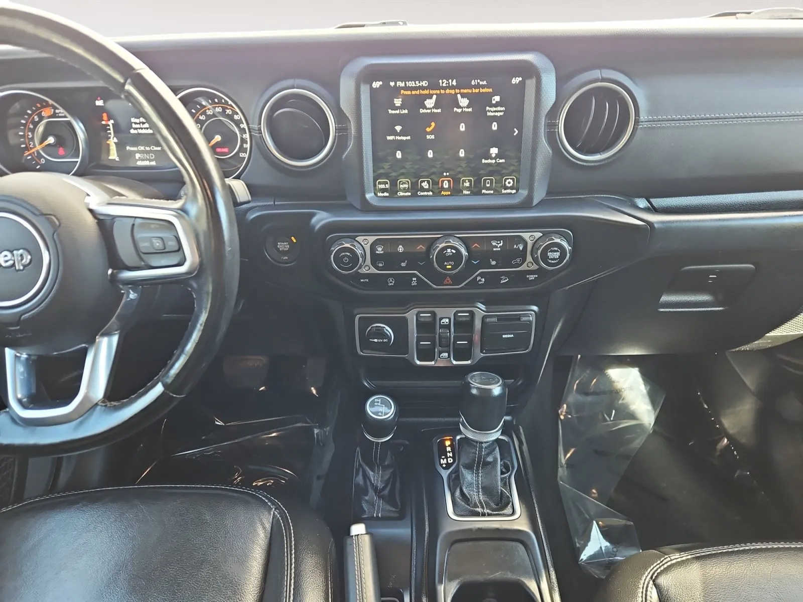 Jeep Wrangler photo 11