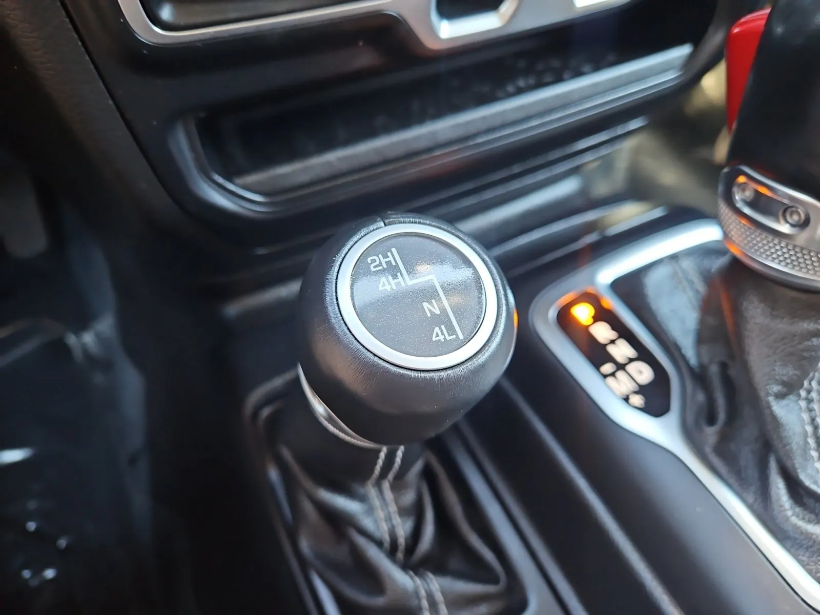Jeep Wrangler photo 26